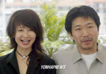 칸 영화제 출품한 일 감독과 여배우/YONHAP NO-417 HANM (AP)