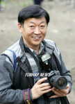 강릉단오 책 발간한 전직 사진기자