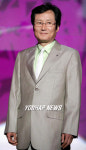 영화 ‘두뇌유희프로젝트, 퍼즐’ 주연, 문성근