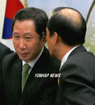 김근태 당의장, 장영달 원내대표 대화