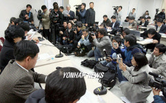 삼성, 전 청와대 비서관에게 뇌물 전달 시도