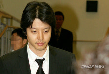 배우 이동건, 망연자실