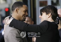 크루즈-키드먼 입양아 영화배우로 데뷔
