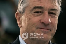 <숀 펜ㆍ드 니로, 배우 파업에 다른 목소리>