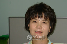 후배들 선전 당부하는 김진호 교수