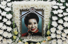 원로가수 백설희씨 별세