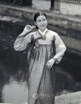 1953년 영화배우 최은희 2