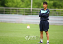 최인철 감독, 열정으로 뭉친 `여자축구 전도사