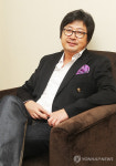 배우 김윤석