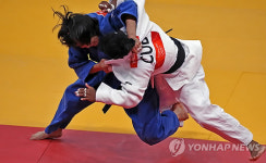 <올림픽> 北 유도 안금애 업어치기 시도