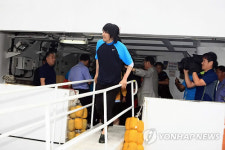 동해 묵호항 도착한 김장훈