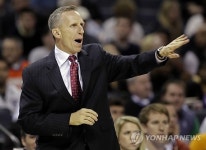 NBA 샬럿, 마이크 던랩 감독 해고