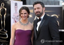 벤 애플렉-제니퍼 가너, 10년 만에 이혼