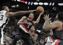 -NBA- 샌안토니오, 포틀랜드 꺾고 5연승