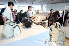 디자이너들의 제품이 한 자리에