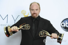 스티븐 시걸도 성추행 의혹…美 유명배우 줄줄이 폭로