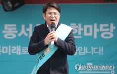 인사하는 박종진 전 앵커