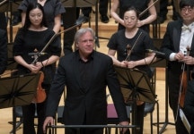 뫼르크의 엘가·슈텐츠의 슈만…"흥미진진"