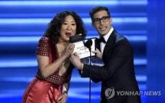 한국계 배우 샌드라 오, 내년 골든글로브 시상식 사회자로