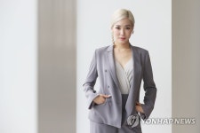 티파니 영, 솔로 가수로 자리매김