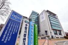 수원경실련 "수원시 산하기관 책임자 절반 이상이 전직 공무원"