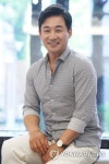 전노민, 미소 활짝