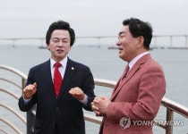 안상수 "여당이 허경영 벤치마킹"…許 "정치인이 다 따라해"