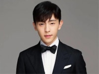 중화권 인기배우 덩룬 탈세로 200억원대 추징금