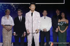 스티븐 연, 美크리틱스초이스 남우주연상…