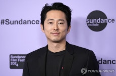 스티븐 연, 새 SF로맨스 영화