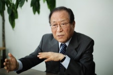 "북 핵무기 100개, 美 군산복합체 위한 과장"