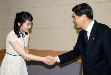 영화배우 문근영, 광주시청 방문