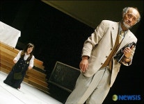 멋진 연기 펼치는