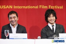 부산국제영화제 찾은 기무라 타쿠야-스즈키 마사유키 감독