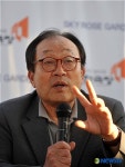 연기인생 45년만에 스크린 첫 주연 신구