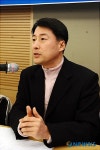 입장 밝히는 김창룡 교수