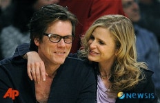 다정히 농구 관람하는 케빈-카이라