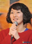 인사말하는 배우 엄태리