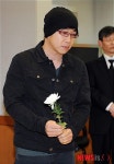 조문하는 영화배우 박철민
