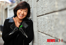 영화배우 라미란의 미소