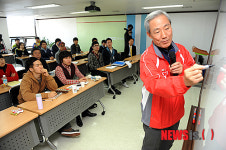 학원강사로 변신한 김종훈 후보?