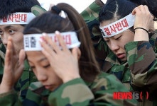 결의에 찬 레슬링 선수들