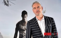 포즈 취하는 영화