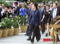 광화문 광장에 박근혜 대통령이 오셨어요