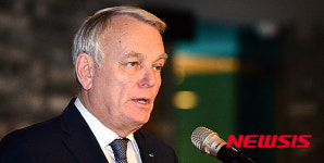 프렌치 테크 허브 런칭행사 찾은 장-마크 에호 프랑스 장관