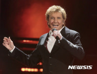 미 가수 배리 매닐로 "나는 게이…동성연인과 결혼"