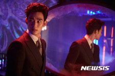 리얼은 김수현 영화···"김수현 만끽해라"