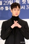 레지던트 4년차 역 배우 고경표