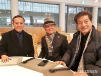 신성일, 이승 영영 떠나 하늘나라로…49재