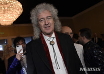 제76회 골든글로브 참석한 퀸의 브라이언 메이